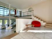 Propriété contemporaine en position dominante avec parc...