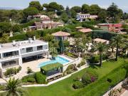 Propriété Contemporaine vue mer panoramique dans un...