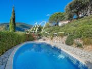 Propriete Dans Un Lieu Champetre Face A La Mer Tres Bien...