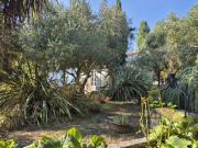 Propriété de 3 maisons sur 1 ha 6