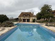 PROPRIÉTÉ DE CARACTERE RÉNOVÉE AVEC GITE ET ÉTANG