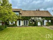 Propriété de caractère sur 3827 m2 de jardin avec...