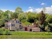 Propriété de charme en bord de rivière, avec activité de...