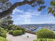 Propriété d'époque en front de mer