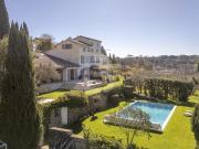 Propriété d'exception avec jardin d'1,6 hectares