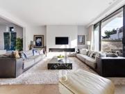 Propriété d'exception avec piscine au coeur de La...