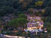 Propriété d'exception avec vue mer panoramique