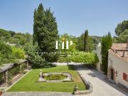 Propriété d'exception du XVIIème, proche à pied...