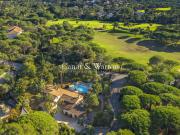 Propriété en pierres au coeur du Golf