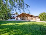 Propriété en pierre avec dépendances à proximité de...