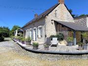 Propriété en pierre de 174 m2 exposée plein sud dans un...