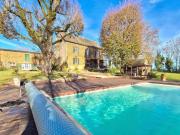 Propriété entièrement restaurée 8 chambres