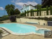 Propriété environ 312m² avec environ 9000m² à 35 minutes...