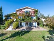 PROPRIETE HORS DU COMMUN AVEC PISCINE SUR 9000 M² DE TERRAIN
