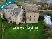 Complexe immobilier de 2200 m² dont 6 apts loués et bcp...