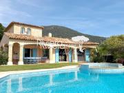 Propriété provençale avec vue mer et piscine !