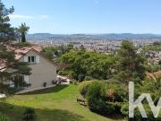 Propriété rare avec vue panoramique en haut des Côtes de...