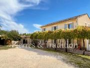 Propriété rénovée au coeur du Luberon avec piscine,...