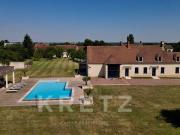Propriété rénovée avec piscine sur plus de 10ha