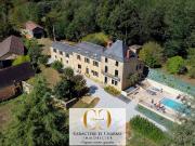 Propriété restaurée de 525 m2 2 gites Dépendances 1,7....