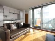 Proton Tower, Blackwall Way, E14 2 bed flat to rent...