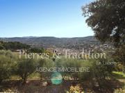 Provence Luberon, belle maison en pierre avec grand...