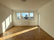 Provisionfrei+helle Wohnung mit Parkplatz in guter Lage