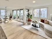 Provisionsfrei: 7. Stock Hauptbahnhof große Zweizimmer...