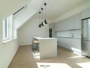 Provisionsfrei Dachgeschoss mit Terrasse – urbanes...