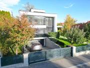 Provisionsfrei! Exklusive Villa in Top Lage mit...