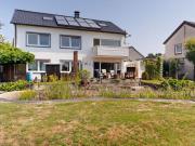 Provisionsfrei für Käufer: Zweifamilienhaus mit Garten... Provisionsfrei für Käufer: Zweifamilienhaus mit Garten...