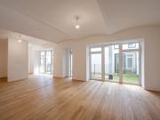 NEU+ Großzügiges Geschäftslokal, ERSTBEZUG mit Garten!...