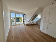 Provisionsfrei! Helle 2 Zimmer Dachgeschosswohnung mit...