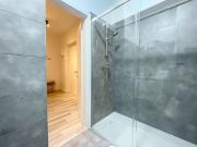 Provisionsfrei: Modernisierte 2 Zimmer Wohnung mit Balkon