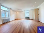 Provisionsfrei: Renovierter 109m² Altbau mit 3 Zimmern... Provisionsfrei: Renovierter 109m² Altbau mit 3 Zimmern...