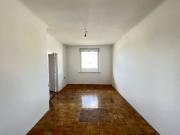 PROVISIONSFREI! *Sanierungsjuwel mit Charme und Loggia*...