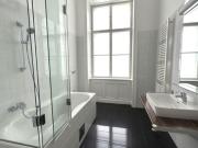 Provisionsfrei: Sonniger 162m² Stilaltbau mit 4 Zimmern...