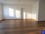 Provisionsfrei:Toprenovierter 76m² Neubau mit...