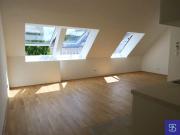 Provisionsfrei: Unbefristete 80m² DG Wohnung mit...