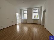Provisionsfrei: Unbefristeter 40m² Altbau mit 2 Zimmern...