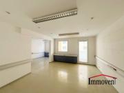 PROVISIONSFREI UNSANIERT Büro mit Loggia beim...
