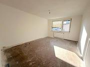 PROVISIONSFREI VOM EIGENTÜMER! UNSANIERTE 2 ZIMMER...