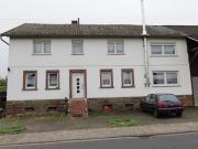 Provisionsfrei: Zweifamilienhaus mit 742 m² Grundstück –...