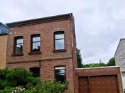 Provisionsfrei Zweifamilienhaus mit großem Garten und Garage