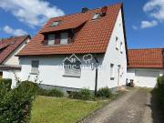 Provisionsfreies, freistehendes Zweifamilienhaus mit...