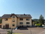 Provisionsfreies Zweifamilien Haus mit schönem Garten