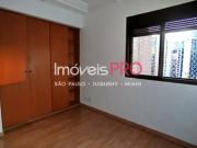 Prox. ao shopping ibirapuera e metrô 2 dorm c/ 1 suite...