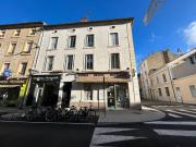 Proximité Centre Ville, rue des Alpes, T2 à louer.