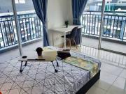 Puchong last private balcony middle room includes wifi...