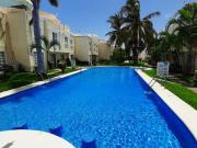 PUENTE DEL MAR VILLA 3R 2.5B CON ALBERCA Y ROOF GARDEN